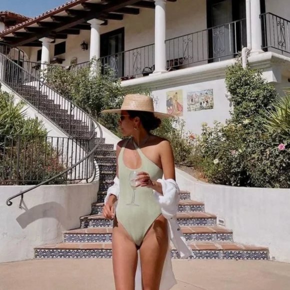 L*Space Phoebe Classic One Shoulder Rib One Piece - Size 12 - Picture 3 of 8